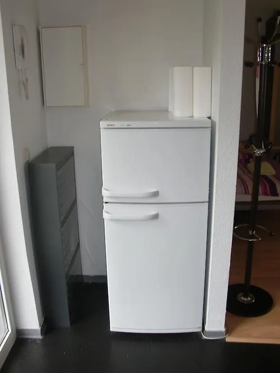 Apartment Monteurwohnung Im Zentrum Lierenfeld