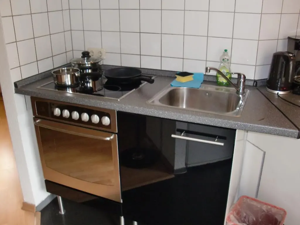 Monteurwohnung Im Zentrum Lierenfeld Apartment Dusseldorf