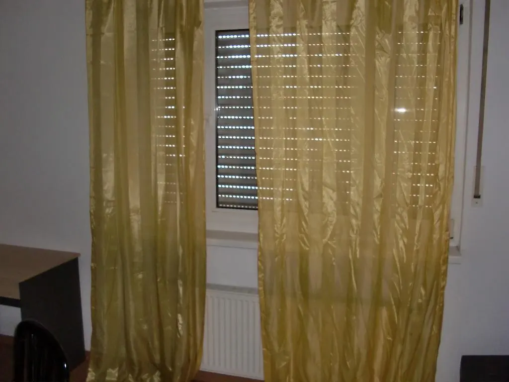 Monteurwohnung Im Zentrum Lierenfeld