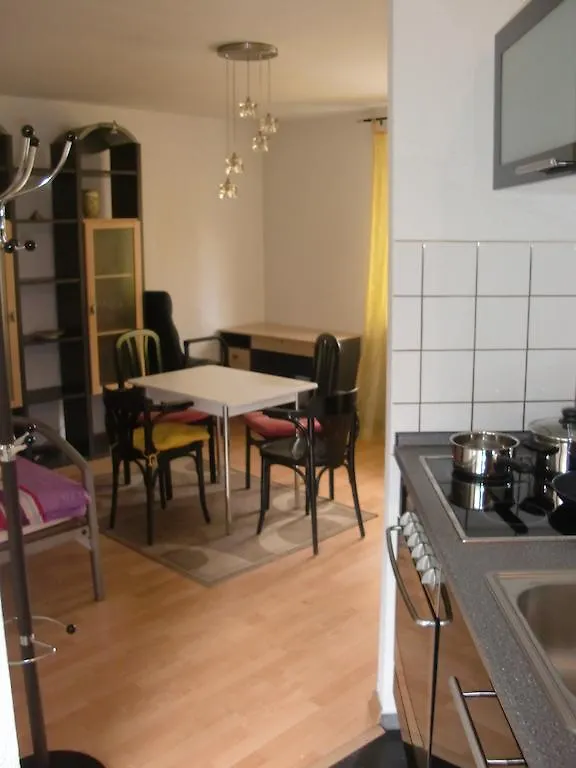 Monteurwohnung Im Zentrum Lierenfeld Apartment